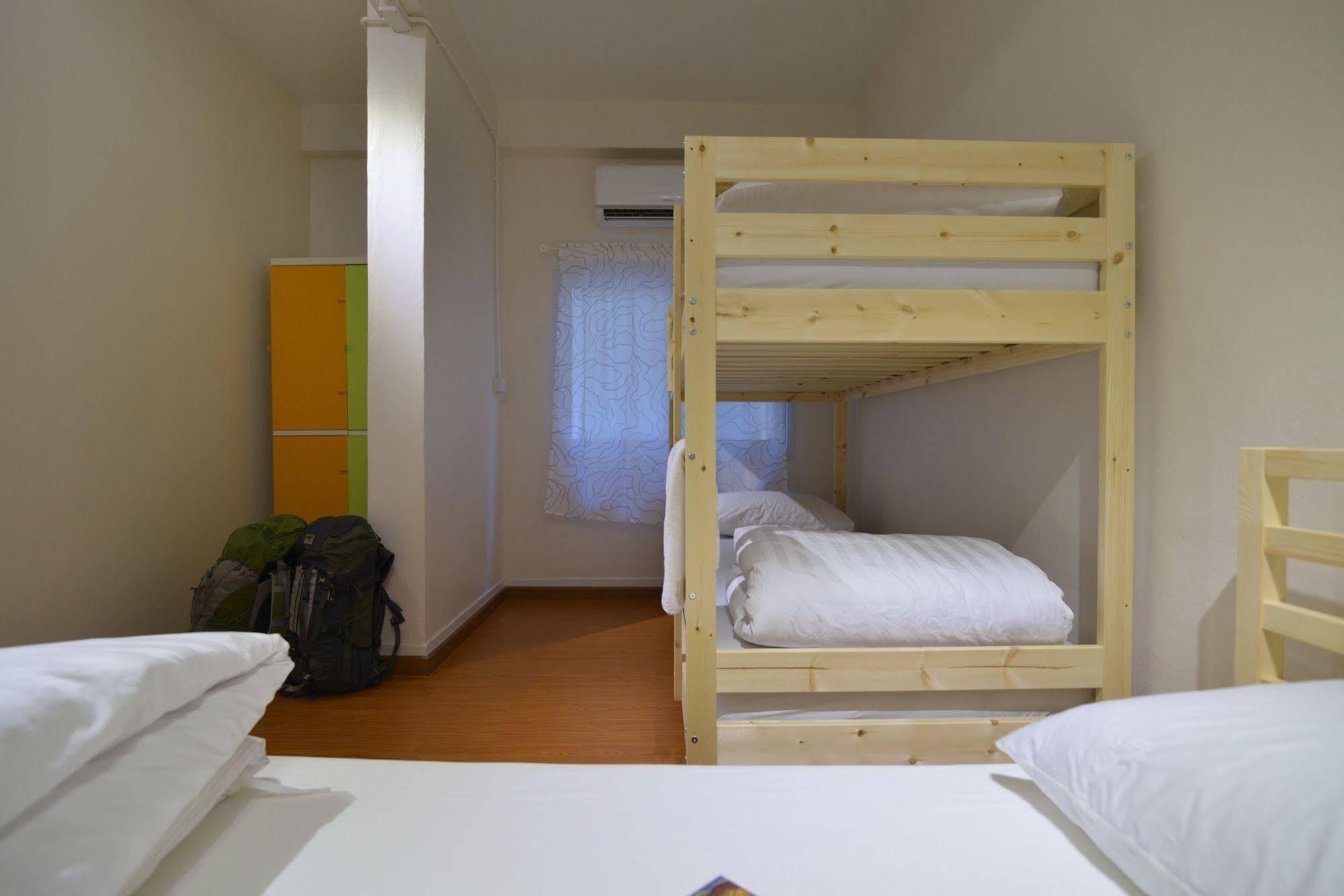 Panpan Hostel Банкок Екстериор снимка