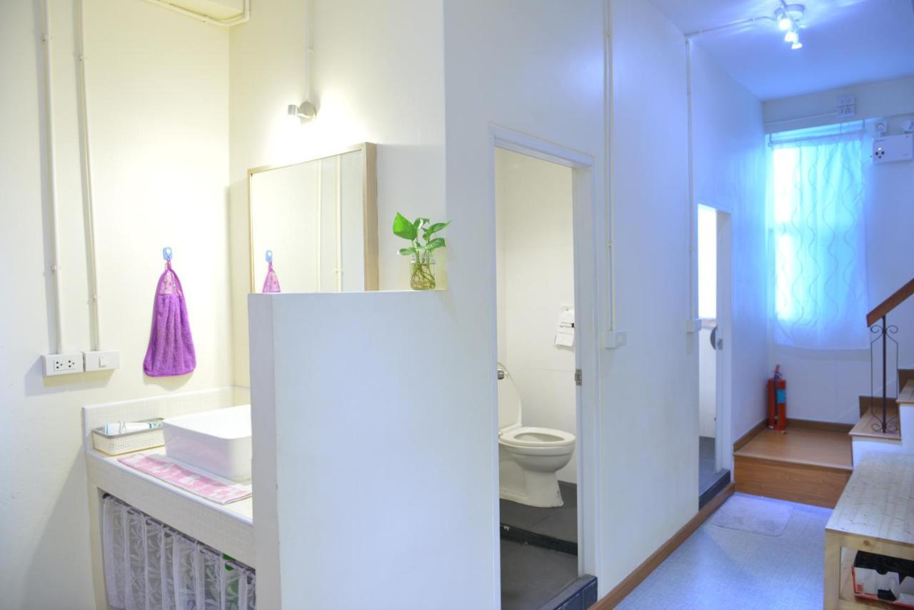 Panpan Hostel Банкок Екстериор снимка