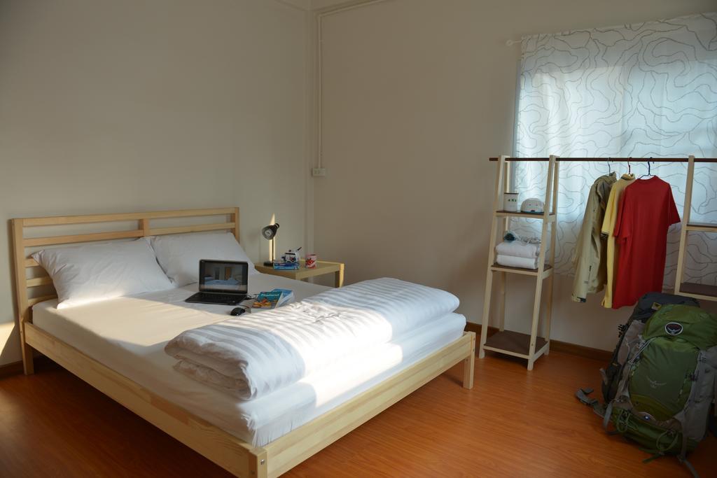 Panpan Hostel Банкок Екстериор снимка
