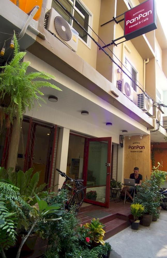 Panpan Hostel Банкок Екстериор снимка