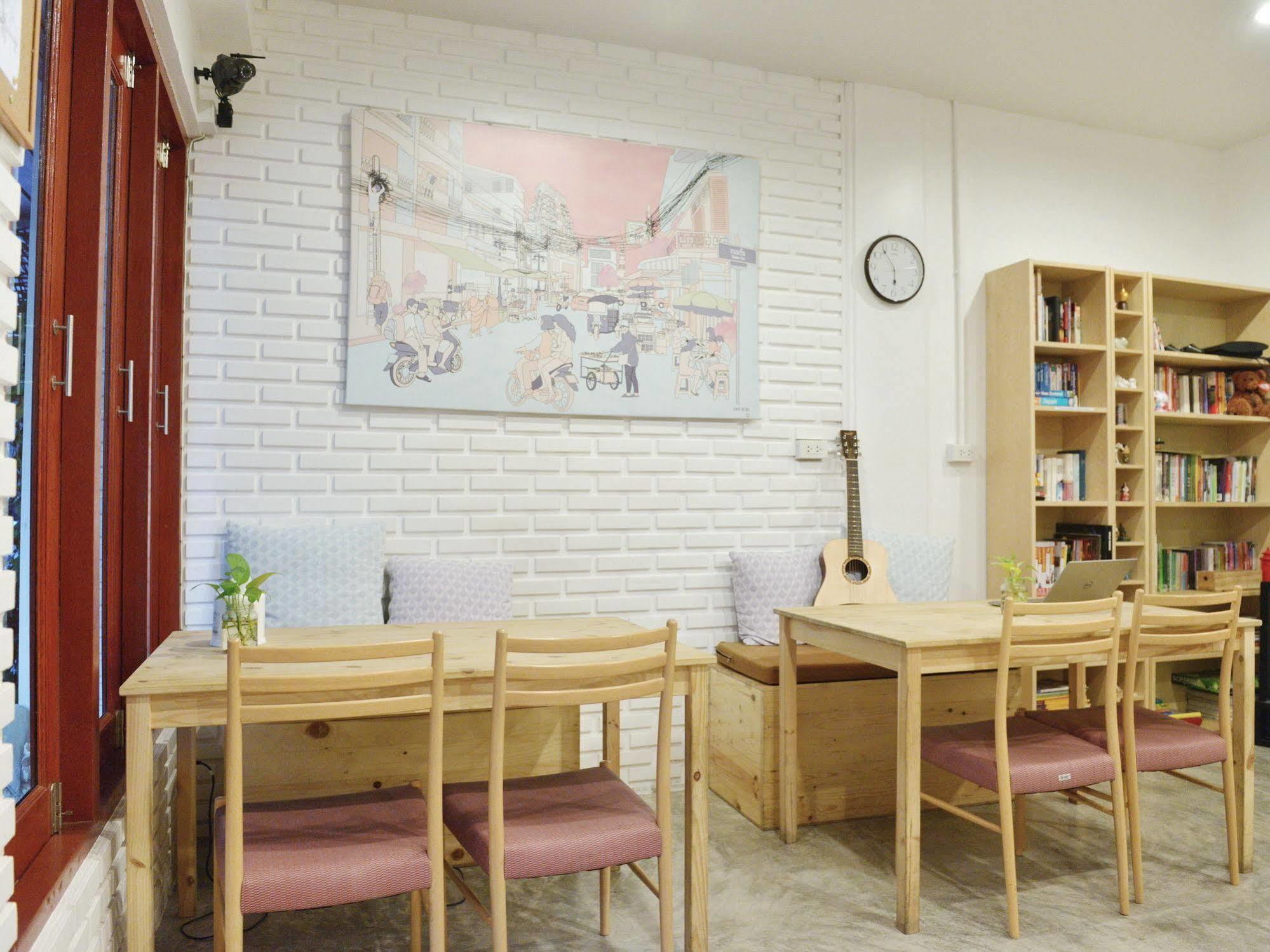 Panpan Hostel Банкок Екстериор снимка