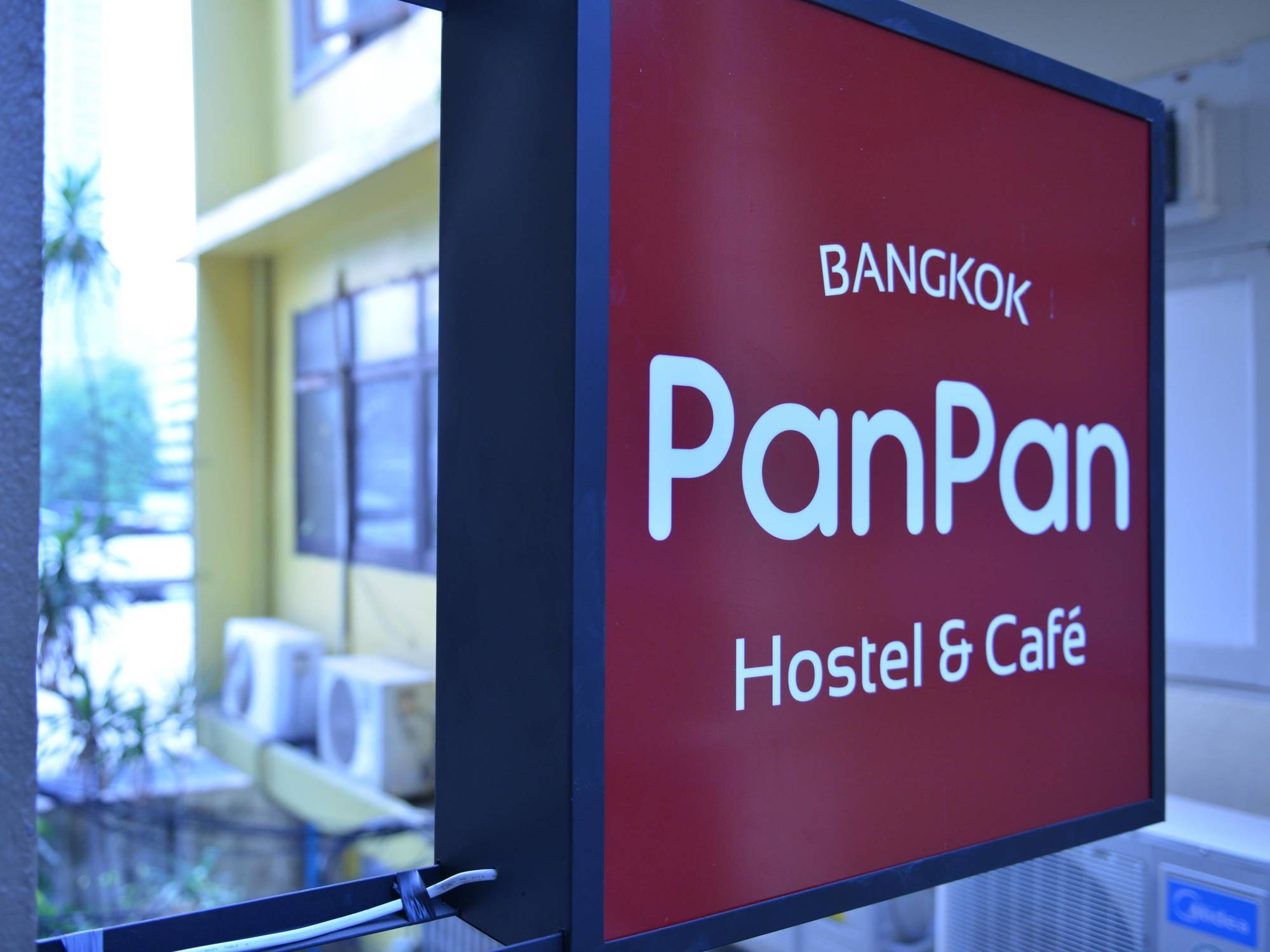 Panpan Hostel Банкок Екстериор снимка